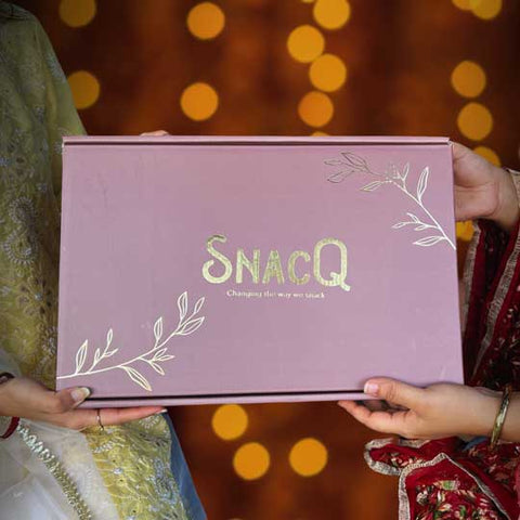 SnacQ Premium Diwali Gift Box (13 Items)