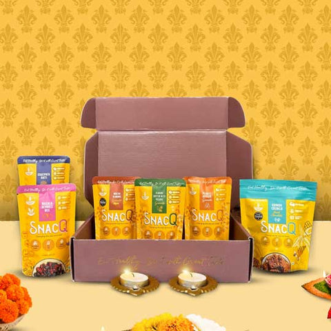 SnacQ Premium Diwali Gift Box (8 Items)